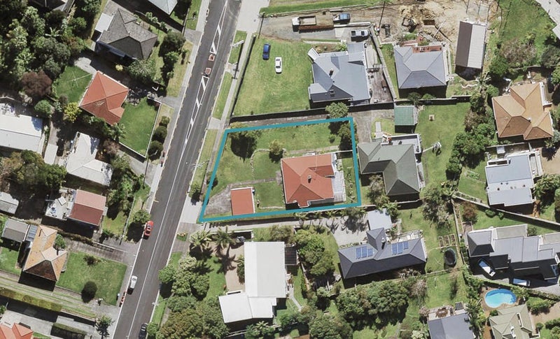 7 Queenstown Road, Hillsborough, Auckland - Carousel 1