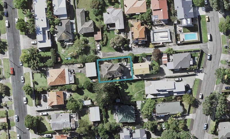 2C Handley Avenue, Narrow Neck, Auckland - Carousel 1