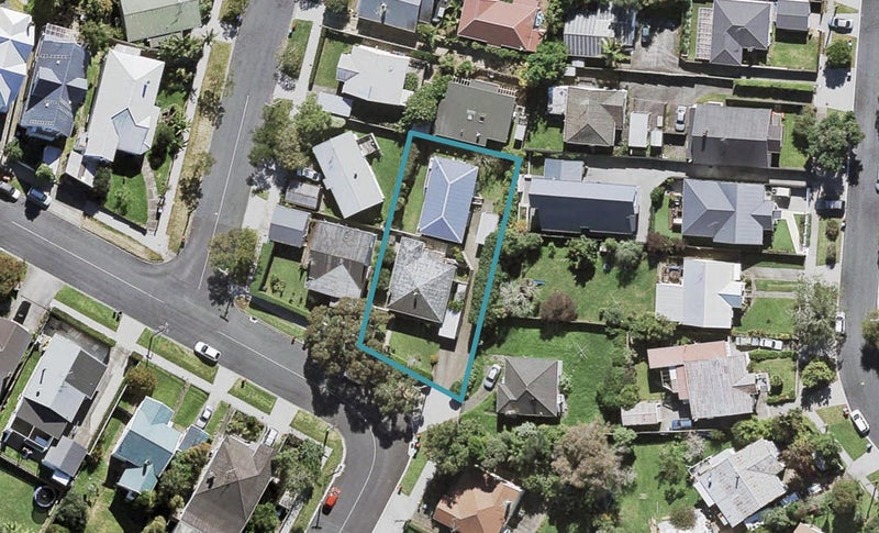 42 Cardigan Street, Morningside, Auckland - Carousel 1