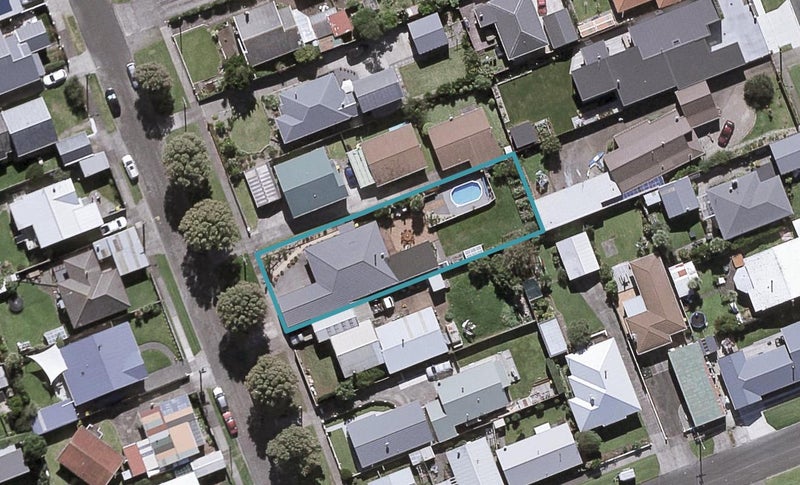 25 Record Street, Fitzroy, New Plymouth - Carousel 1