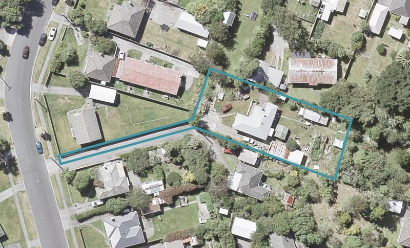 23 Wood Street, Wainuiomata, Lower Hutt - Carousel 1