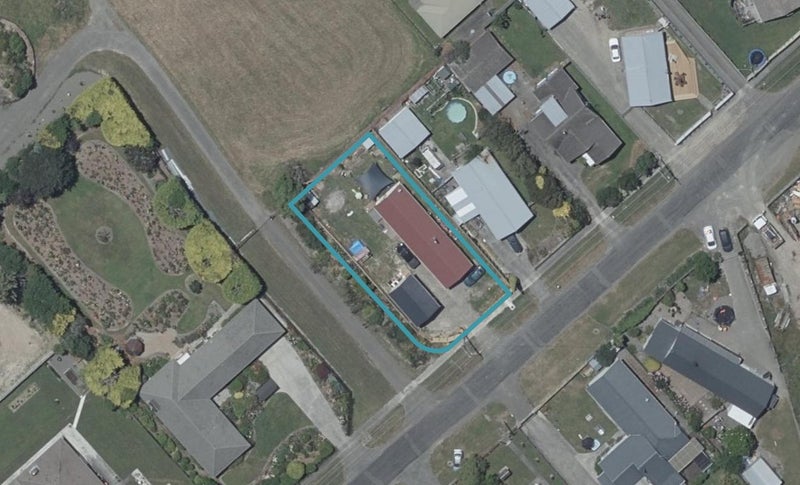 8 Maple Street, Bunnythorpe, Palmerston North - Carousel 1