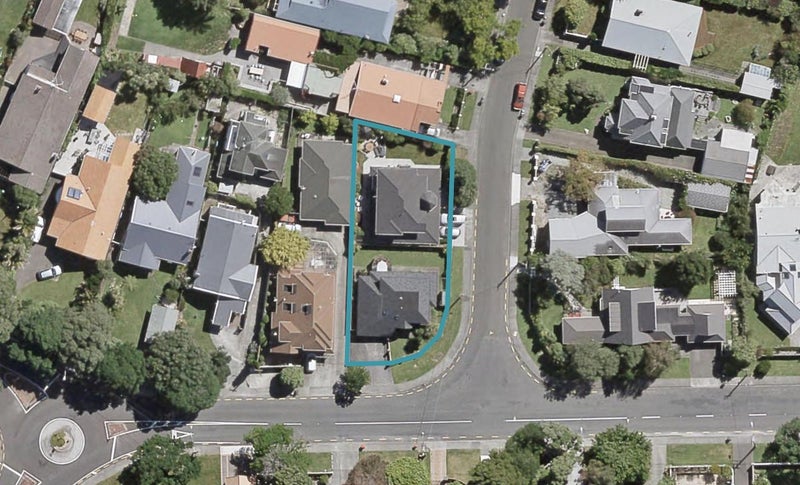 1/19 Puriri Street, Woburn, Lower Hutt - Carousel 1