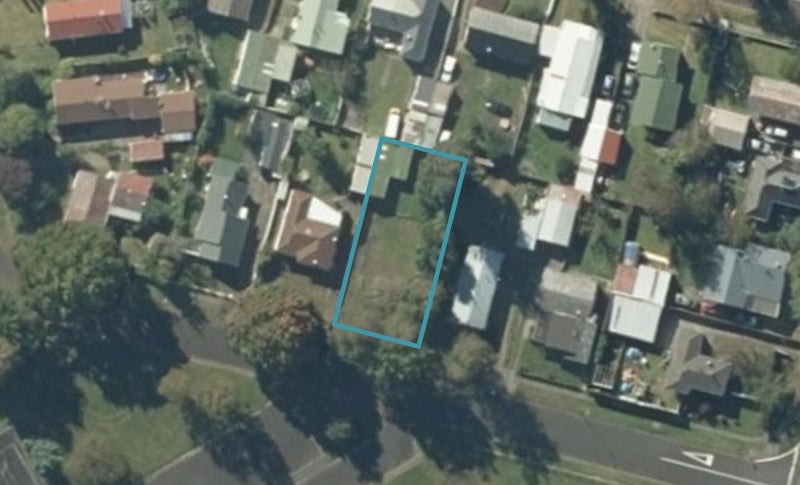 10 Hinerangi Street, Tūrangi - Carousel 1
