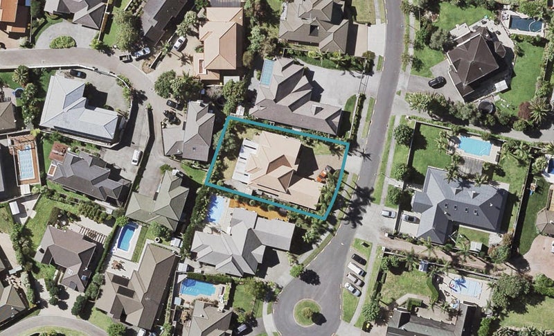 15 Burnaston Court, Dannemora, Auckland - Carousel 1