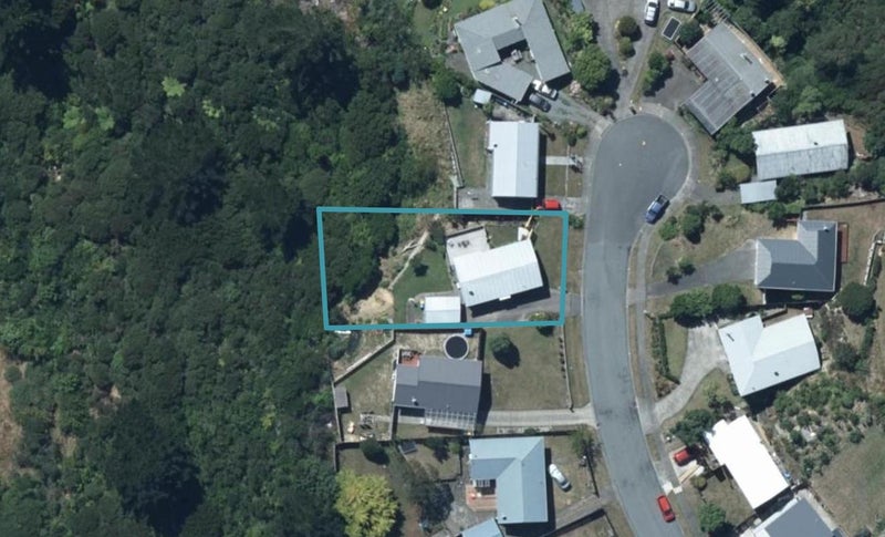 15 The Bollard, Whitby, Porirua - Carousel 1