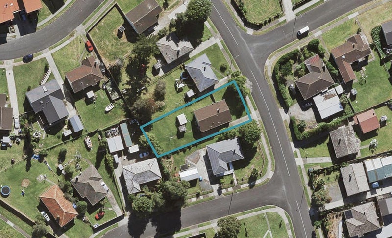 35 Valiant Street, Mangere, Auckland - Carousel 1