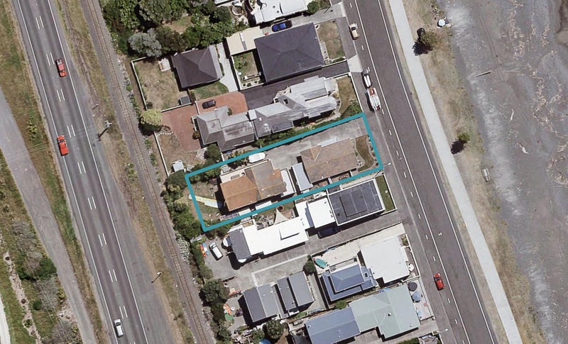 75B The Esplanade, Westshore, Napier - Carousel 1