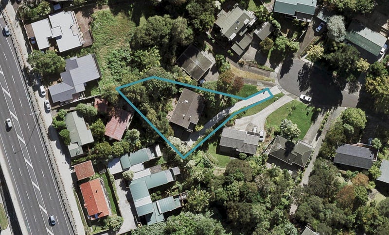 90 Ayton Drive, Totara Vale, Auckland - Carousel 1