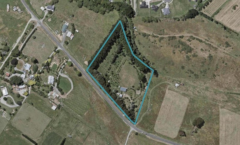 141 Riverbank Road Extension, Ōtaki - Carousel 1
