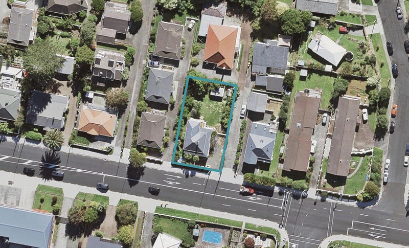 2/137 Mokoia Road, Birkenhead, Auckland - Carousel 1