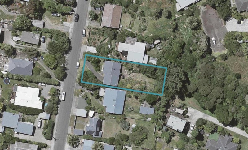 24 Glen Road, Raumati South, Paraparaumu - Carousel 1