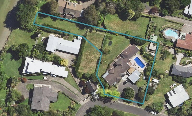 35 Grant Road, Whataupoko, Gisborne - Carousel 1