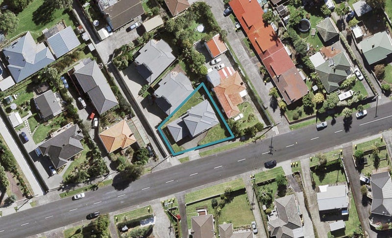 36 James Laurie Street, Henderson, Auckland - Carousel 1