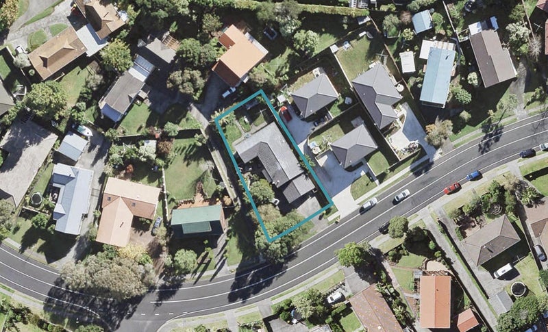 43 John Downs Drive, Browns Bay, Auckland - Carousel 1