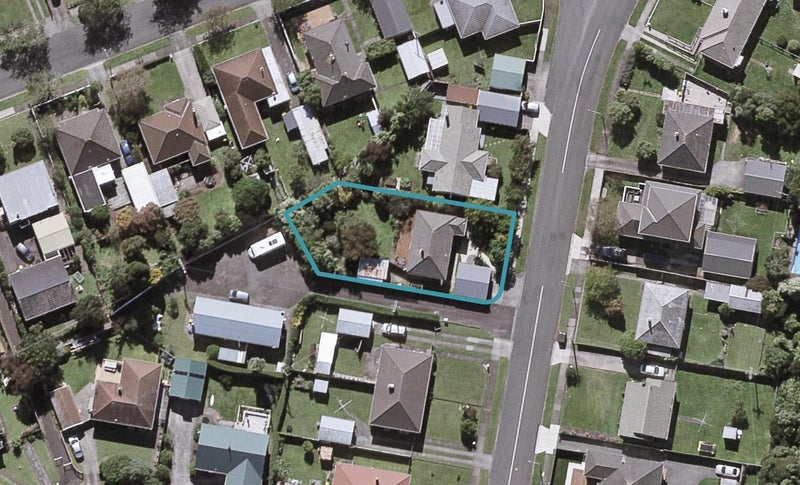 38 Somerset Street, Brooklands, New Plymouth - Carousel 1
