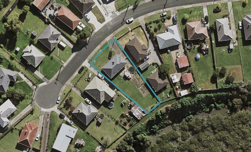 12 Billington Avenue, Otara, Auckland - Carousel 1