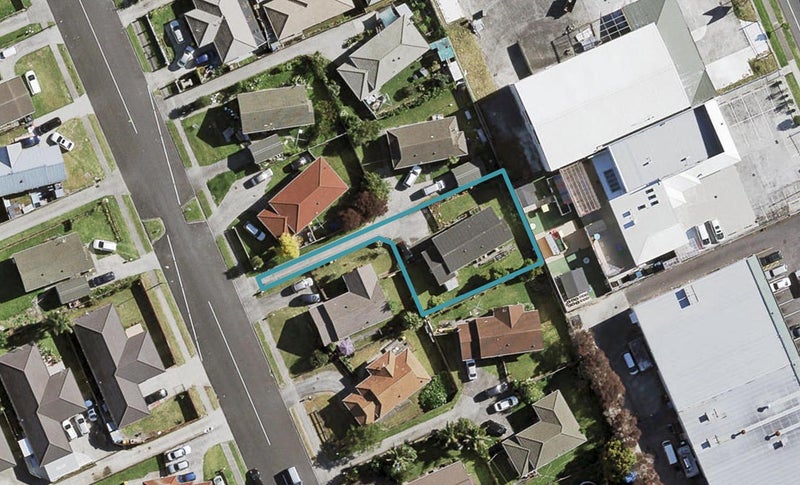 29 Robert Skelton Place, Clendon Park, Auckland - Carousel 1
