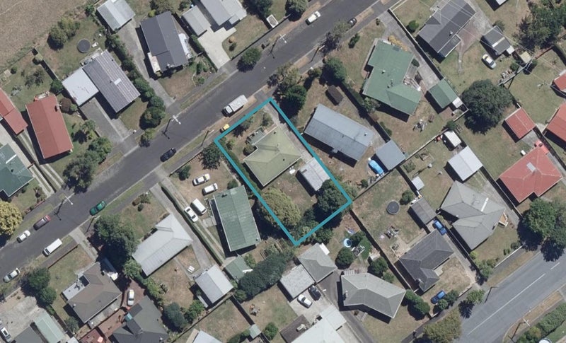 28 Sheridan Street, Silverdale, Hamilton - Carousel 1