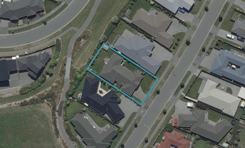 5 Strathcarron Place, Broomfield, Christchurch - Carousel 1