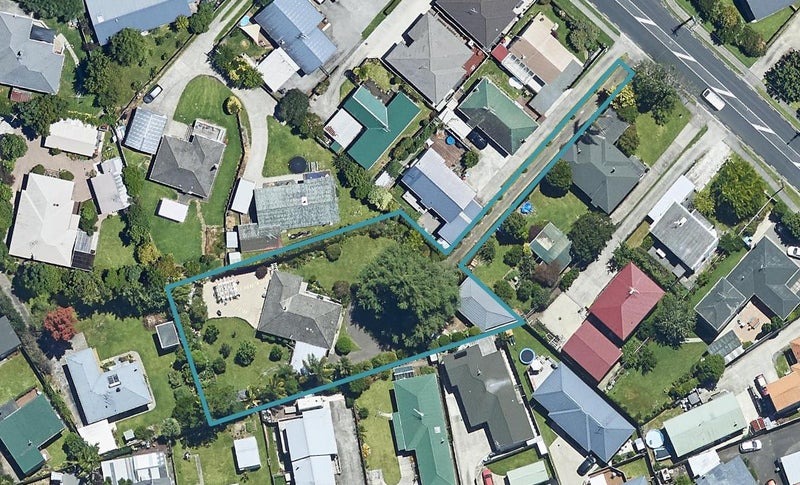 36 Bellevue Road, Brookfield, Tauranga - Carousel 1