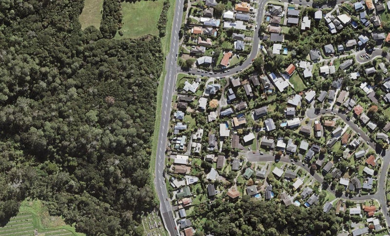 203A Glenfield Road, Hillcrest, Auckland - Carousel 1