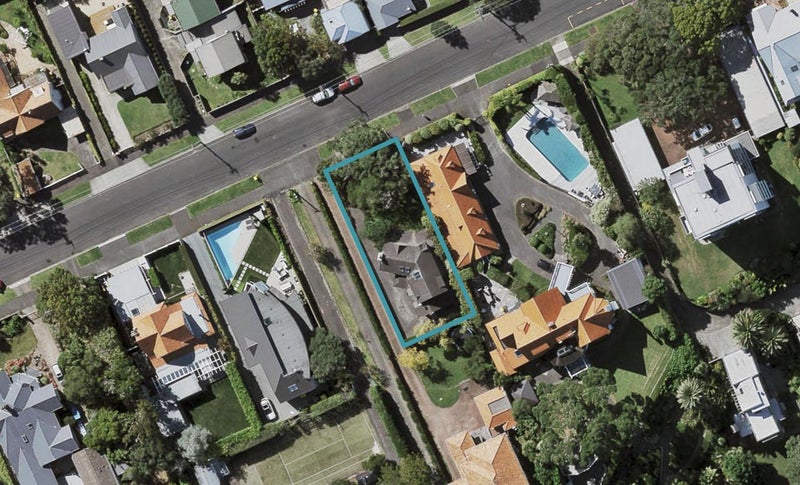 29 Stanley Point Road, Stanley Point, Auckland - Carousel 1