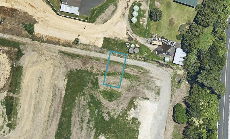 35 Hammick Crescent, Pyes Pa, Tauranga - Carousel 1