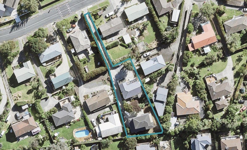 1/112 Awaruku Road, Torbay, Auckland - Carousel 1
