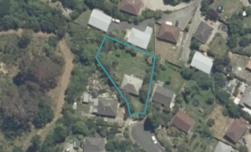 8 Mahoe Street, Toi Toi, Nelson - Carousel 1