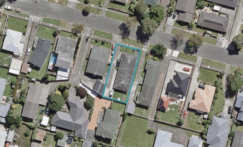 47 Garden Road, Avalon, Lower Hutt - Carousel 1