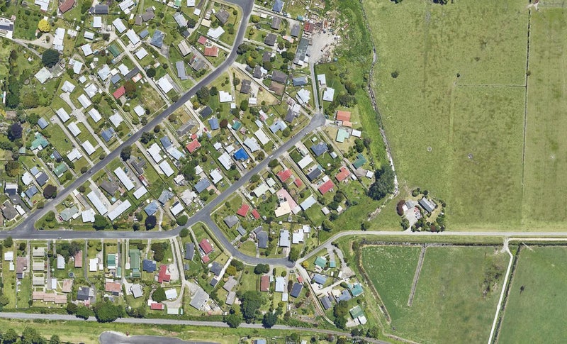 18 Lee Street, Te Puke, Te Puke - Carousel 1