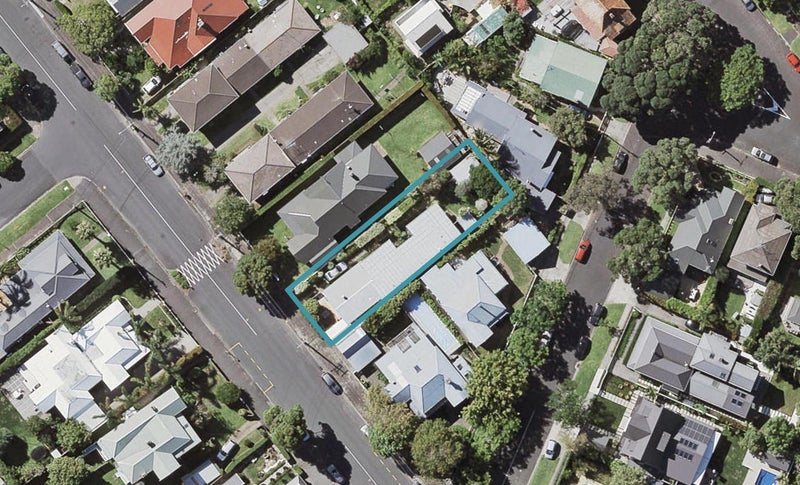 1/10 Tainui Road, Devonport, Auckland - Carousel 1