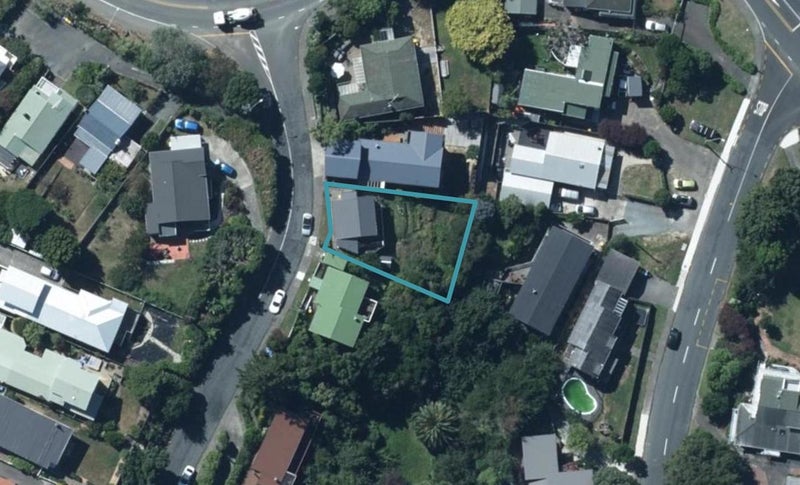 5 Bayview Road, Paremata, Porirua - Carousel 1