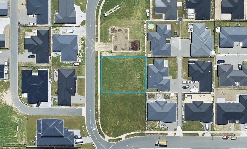 4 Cowell Crescent, Pyes Pa, Tauranga - Carousel 1