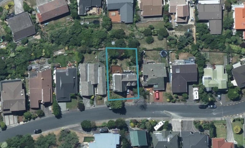 32 Leeward Drive, Whitby, Porirua - Carousel 1
