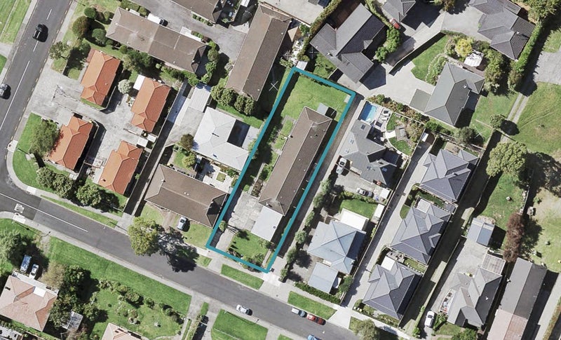 2/41 Abercrombie Street, Howick, Auckland - Carousel 1