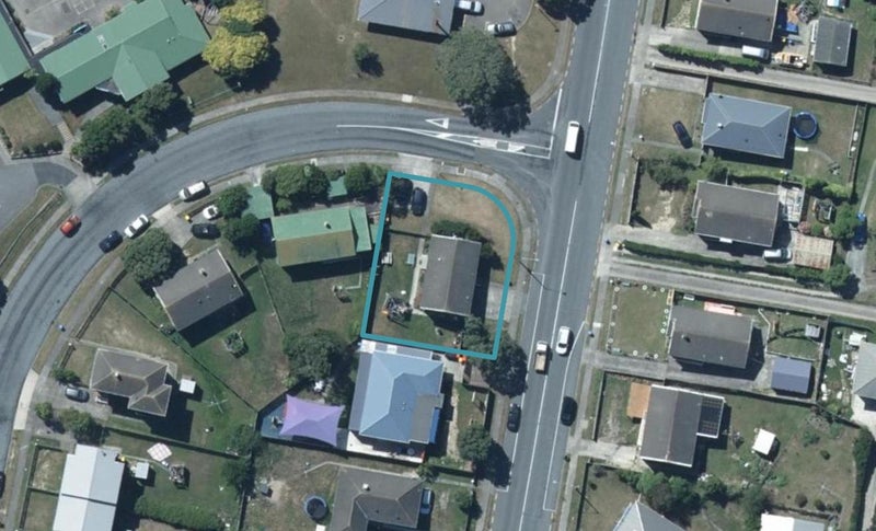 199 Warspite Avenue, Waitangirua, Porirua - Carousel 1