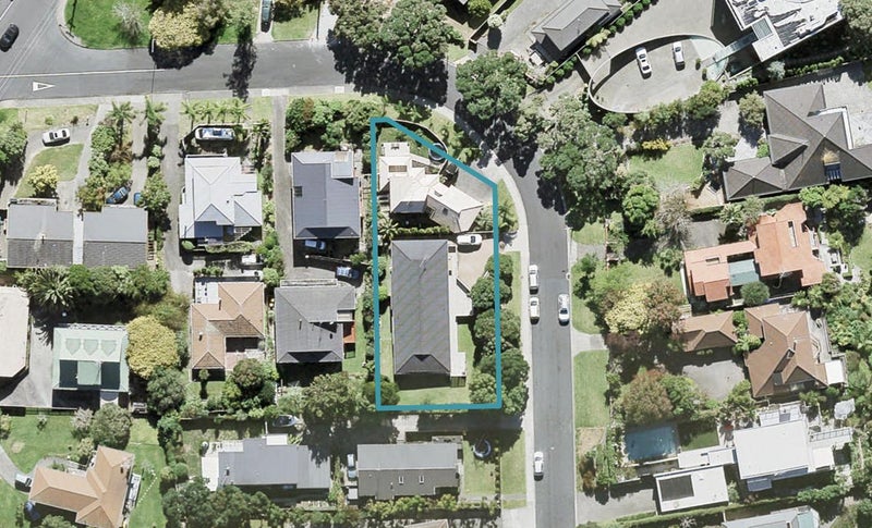 1/7 Sharon Road, Waiake, Auckland - Carousel 1