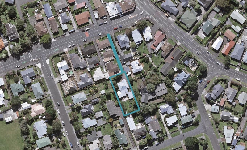 11A Huatoki Street, Vogeltown, New Plymouth - Carousel 1