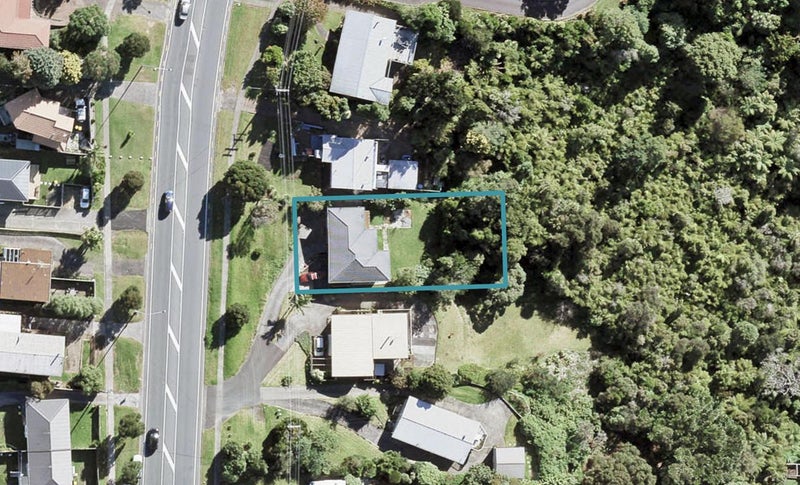 757 East Coast Road, Northcross, Auckland - Carousel 1