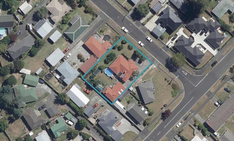 3 Richan Street, Glenview, Hamilton - Carousel 1