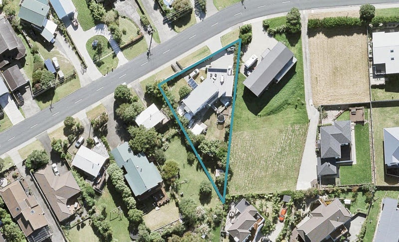 1455 Whangaparaoa Road, Army Bay, Whangaparaoa - Carousel 1