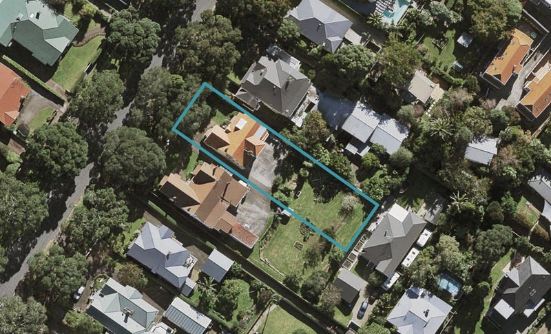 8 Aratonga Avenue, Greenlane, Auckland - Carousel 1