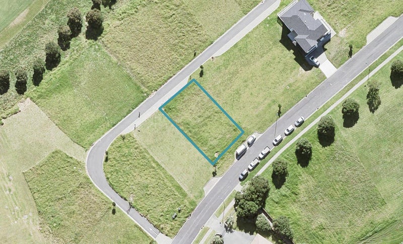 341 Pinecrest Drive, Gulf Harbour, Whangaparāoa - Carousel 1