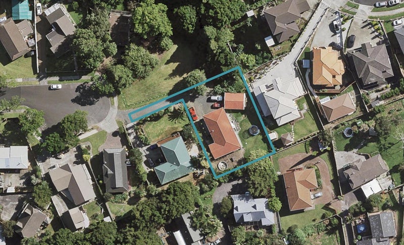 35 Banyan Drive, Totara Heights, Auckland - Carousel 1