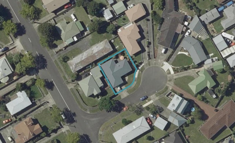 2 Bruce Place, Highbury, Palmerston North - Carousel 1