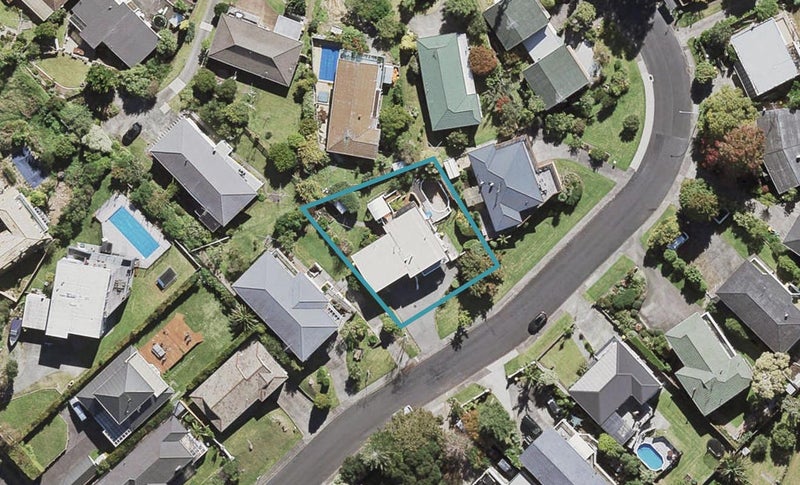 6 Hume Drive, Hillcrest, Auckland - Carousel 1