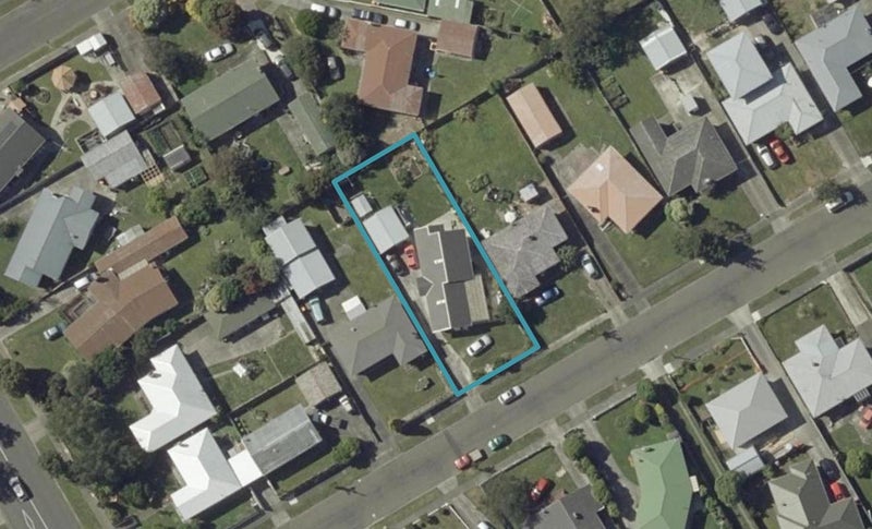 5 Somerset Crescent, Highbury, Palmerston North - Carousel 1