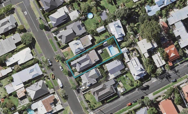 120 Victoria Road, Devonport, Auckland - Carousel 1